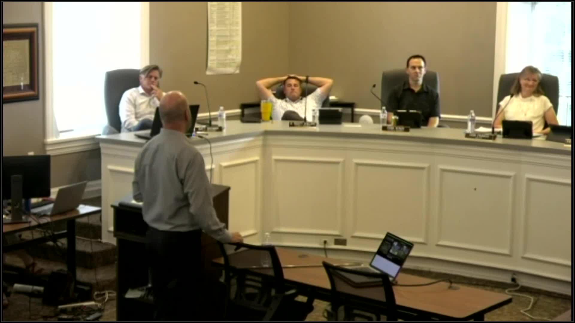 City leaders push for local businesses over franchises