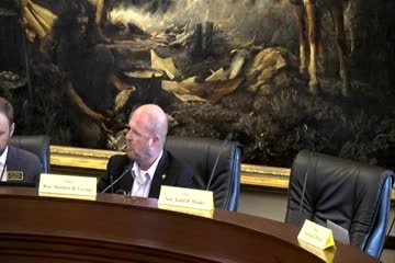 Lawmakers debate new pantsing statute amid concerns