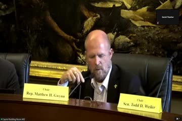 New legislation proposed to ban teacher student relationships