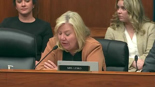 Lawmakers demand accountability for pandemic response failures