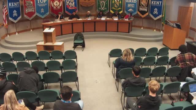 School Board Faces Controversy Over iGRAD Enrollment Cap