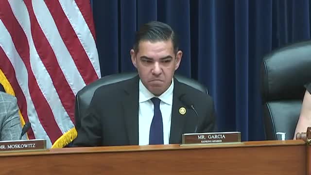 Congress pushes for transparency on UAPs amid rising concerns