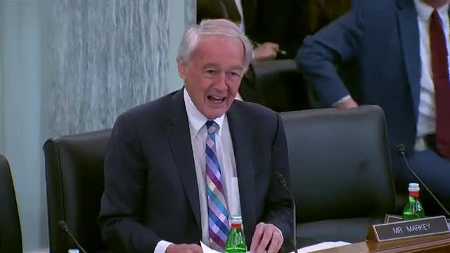 Lawmakers push to ban outrageous family seating fees