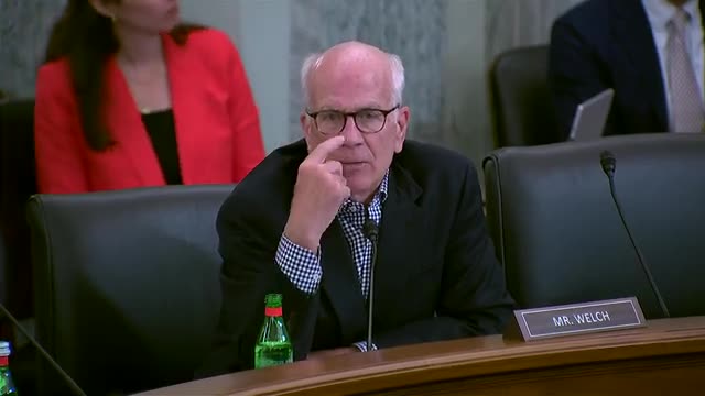 Airline Fees Spark Debate Over Transparency and Consumer Rights