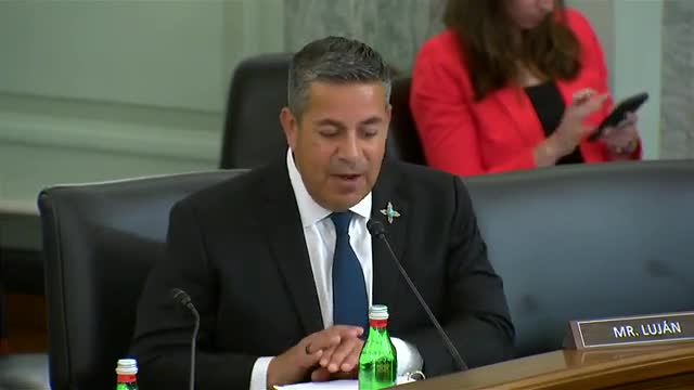 Lawmakers push for AI transparency to protect vulnerable communities