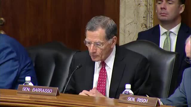 Senators clash over controversial energy reform bill