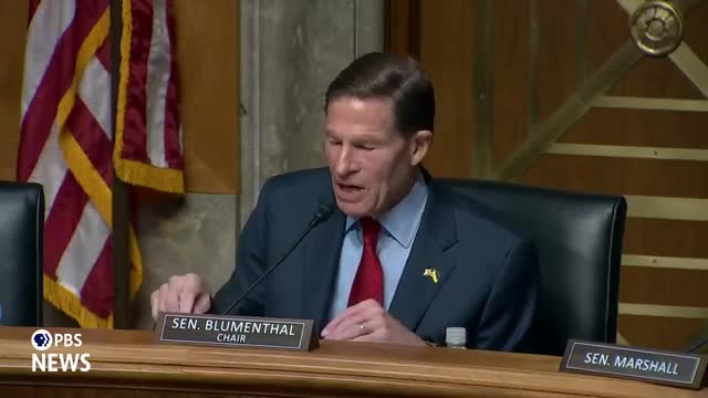 Airlines face scrutiny over controversial baggage fee practices