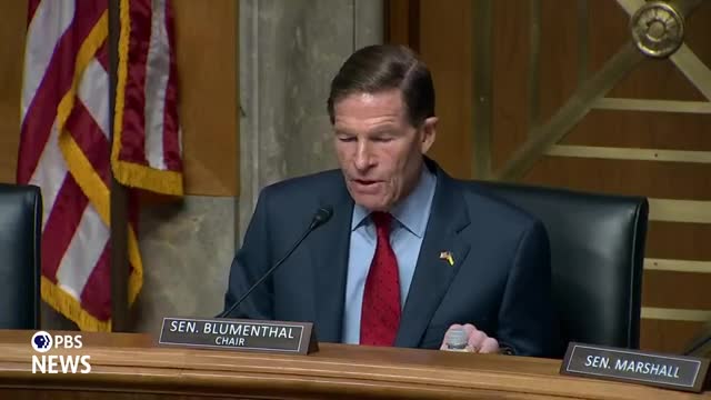 Airlines raking in billions from hidden fees and tactics