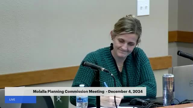 Community gears up for festive tree lighting parade