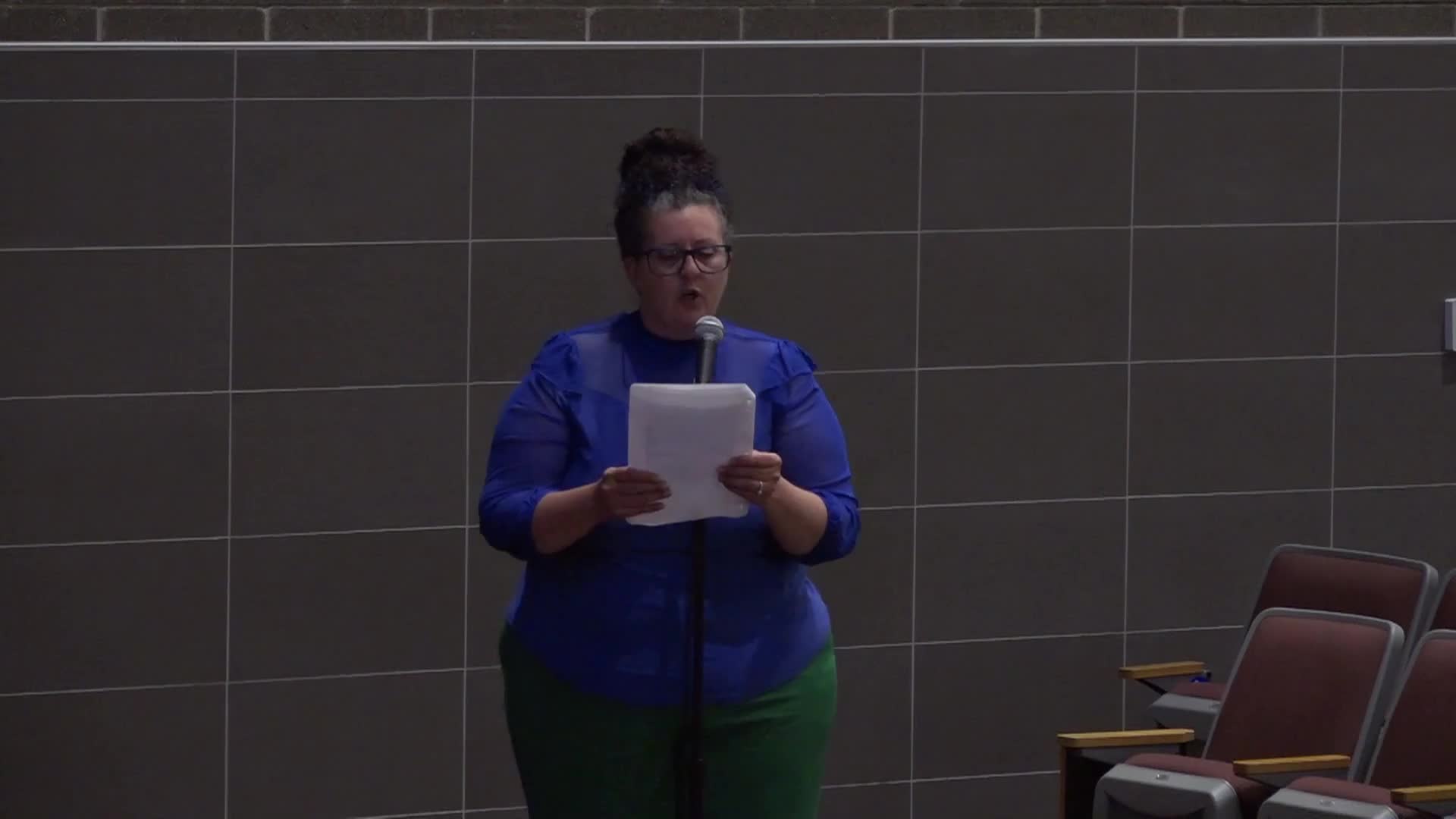 Parents rally to save Creekside from closure
