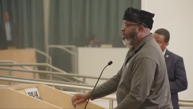 Miami Gardens residents demand speed bumps and guard gate amid safety concerns