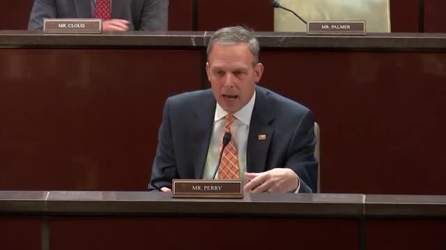 Congressional hearing reveals USPS struggles with service reliability and employee complaints