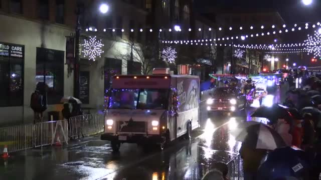 Kankakee School District food truck spreads holiday cheer with healthy meals