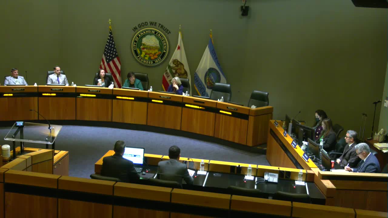 City Council debates gift restriction ordinance amid concerns over transparency and ethics