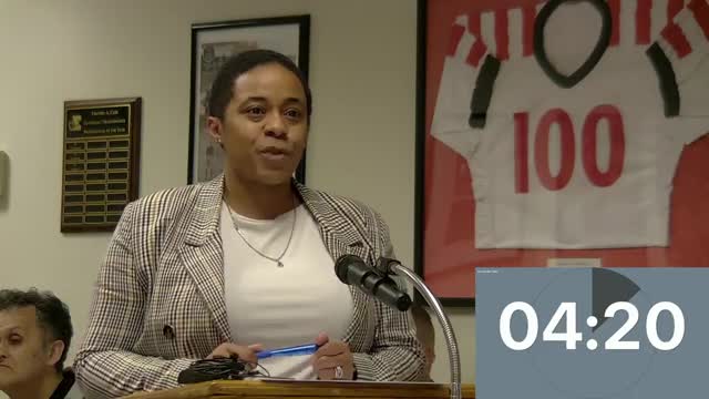 Parents demand clarity on music program cuts and safety concerns at Forks Elementary meeting