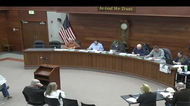 Board approves variance to build single-family home across two Foxcliff Estates South lots