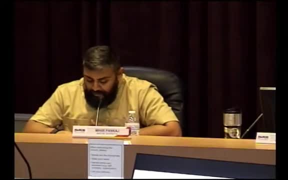 Council discusses charter attendance rule; directs staff to prepare a minute order clarifying which meetings count