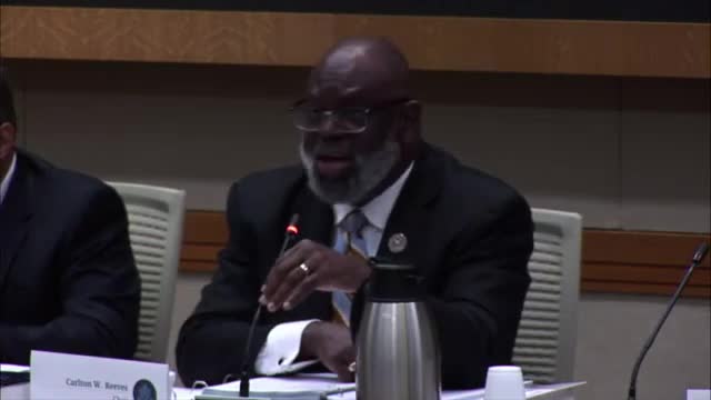 DOJ and probation warn of evidentiary burden if USSC makes obliterated‑serial‑number amendment retroactive; defenders, tribal advisers say manageable