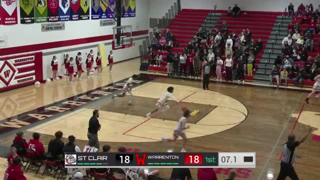 Warriors and Bulldogs battle to 20-20 tie at halftime in thrilling high school matchup