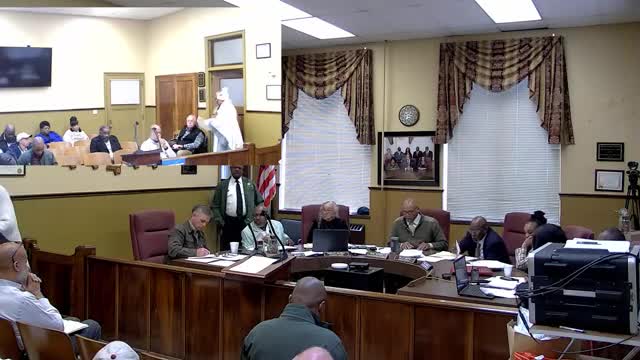 Board orders cleanup of dilapidated properties; owner of Black Bayou Road lot given two weeks