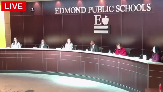 Board upholds decision to keep The Glass Castle in high school media centers after public comment