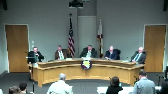 Resident raises flooding and septic concerns as county staff reviews proposed lot split in East Limestone Acres