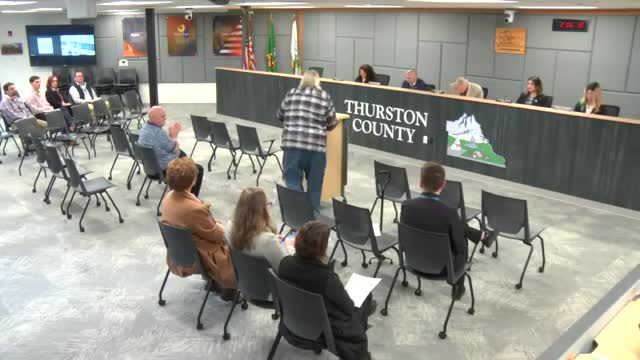 Resident urges new leadership and nonchemical options after Thurston County lake manager leaves