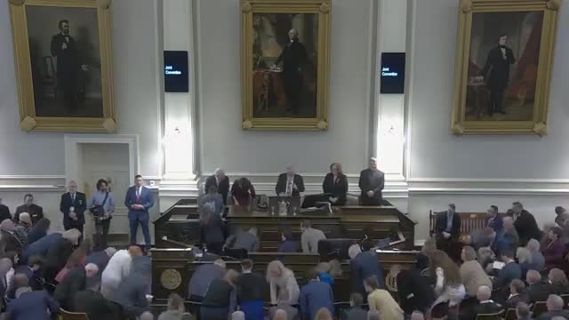 Kelly Ayotte sworn in as New Hampshire governor; inaugural address prioritizes housing, education, public safety