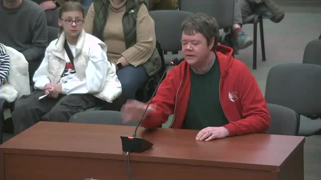 Teachers praise new contract at David Douglas board meeting, cite improved pay, prep time and insurance