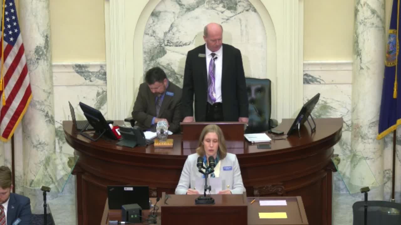 Gov. Brad Little outlines tax cuts, school spending and water, fire funding in State of the State