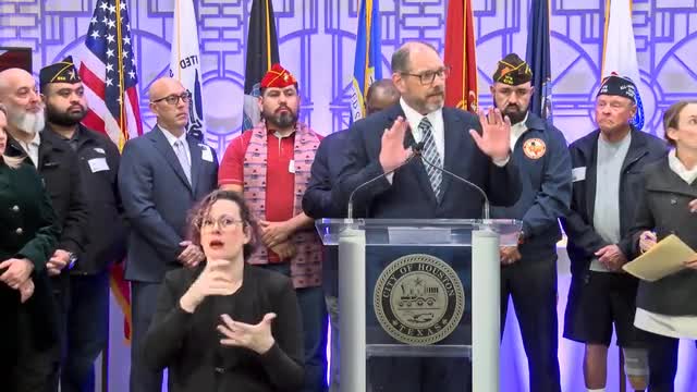 Harris County launches crisis hotline to connect residents with mental health services