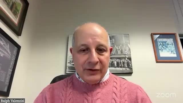 Policy committee approves referral of advanced-courses policy to full board after edits on access and prerequisites