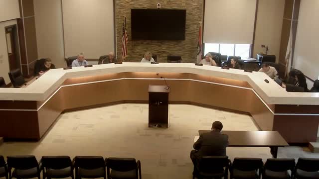 Board of Aldermen votes 6–0 to enter closed session under Missouri statute for personnel matters
