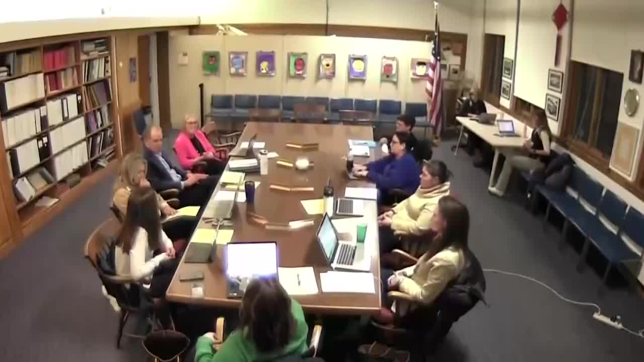 School district introduces therapy dogs in every school following beloved pet's passing
