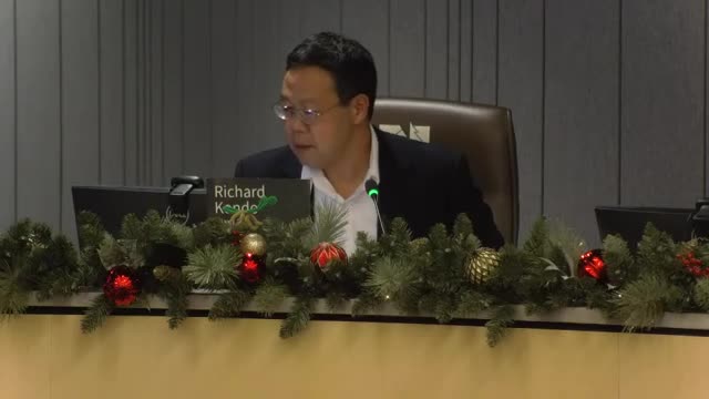 Council reviews proposed 2025 employee handbook updates, including shorter probation for post‑certified officers