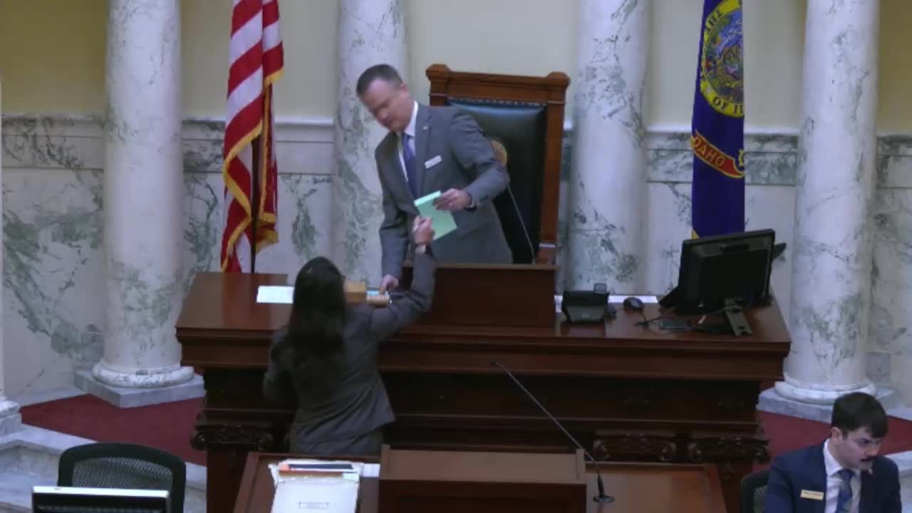 Senate receives four gubernatorial appointment notices, refers nominees to committees and adjourns until Jan. 14