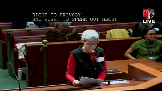 Residents and council press apartment owner on safety, communication after outage and inspections