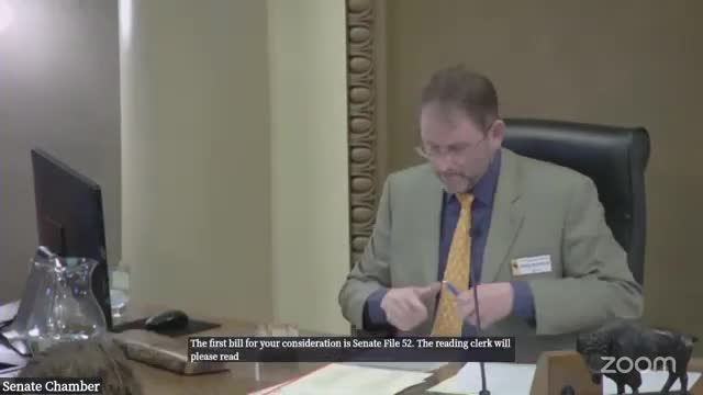 Senate committee advances insurance-code cleanup bill (Senate File 52)