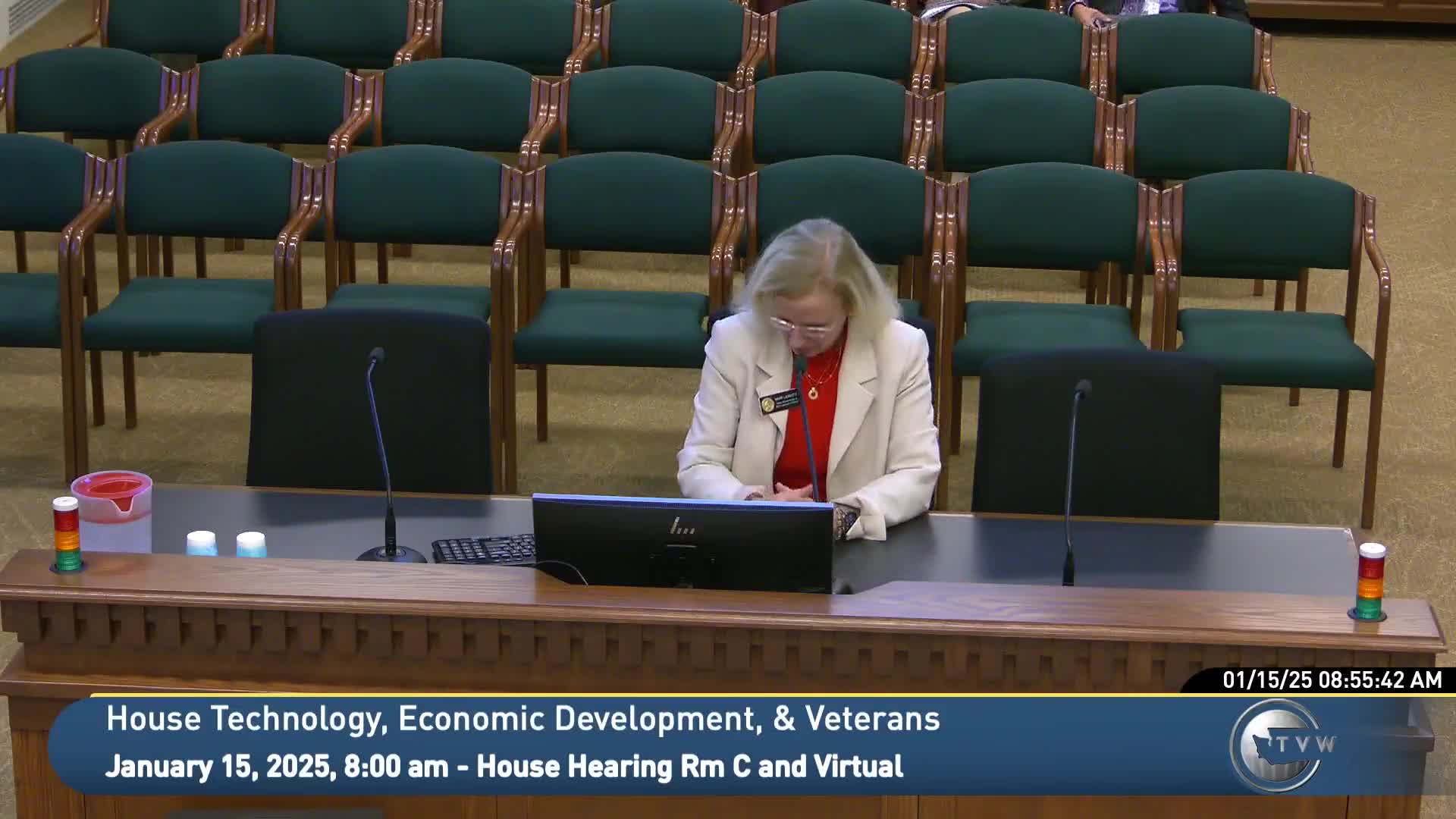 Committee hears bill to establish state-administered retention program for Washington National Guard