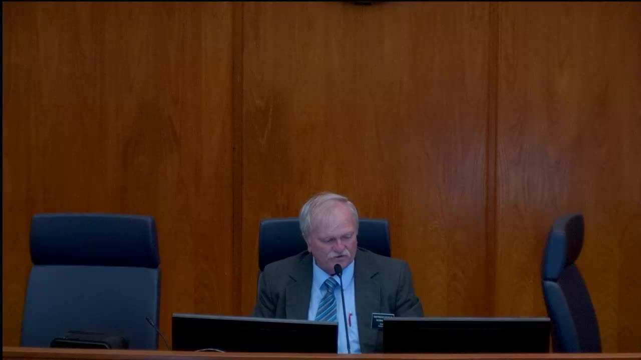 House keeps 7,700-mile state highway cap, removes percentage-based calculation