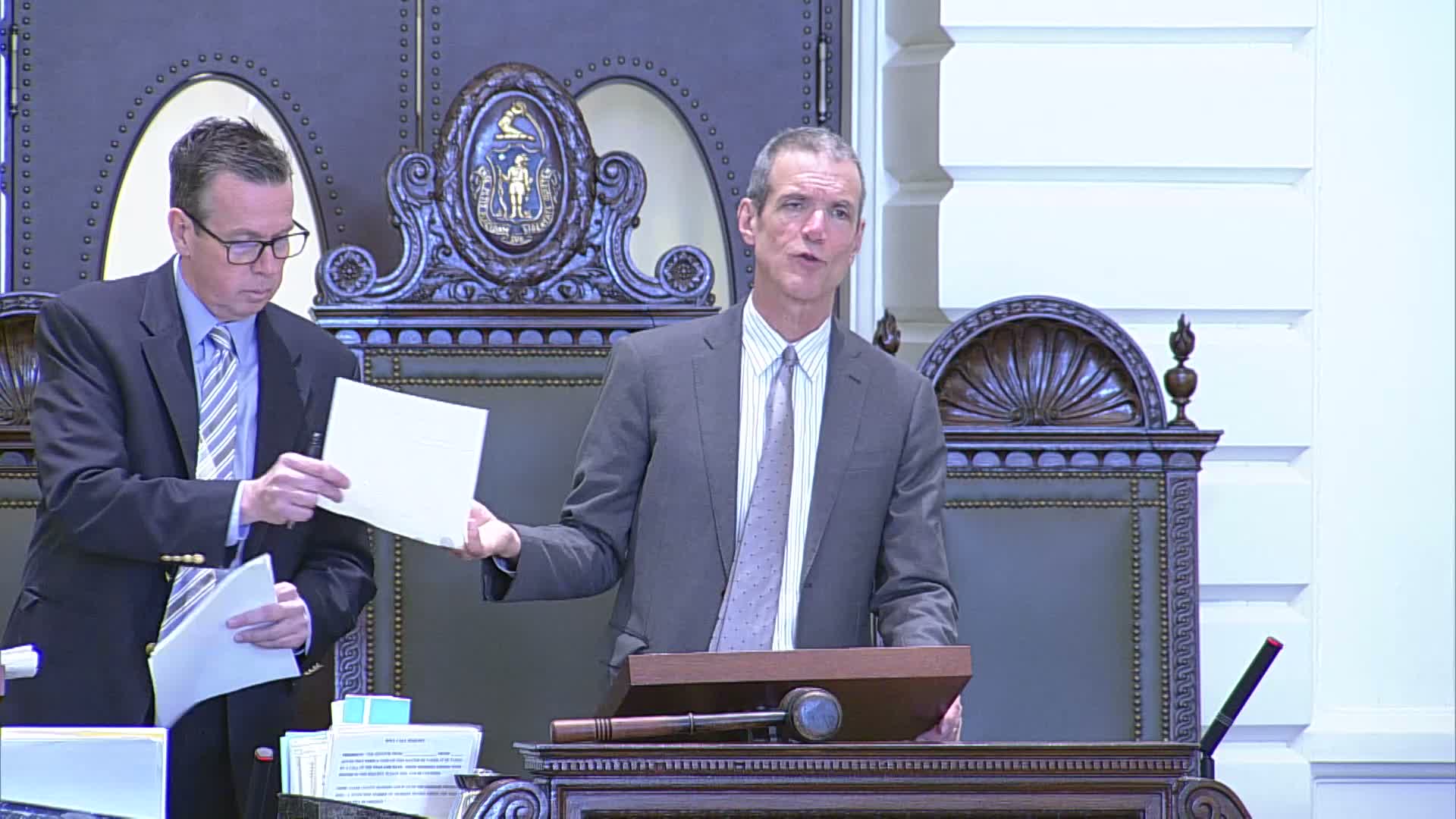 Senate orders numerous bills to third reading, adopts sick‑leave bank emergency preamble and honors Cheryl A. Frazier