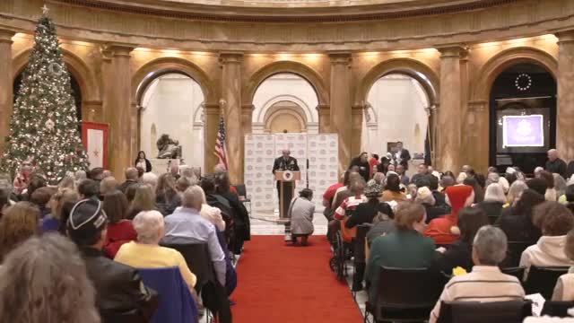 Gold Star Tree event celebrates 13 years of honoring fallen heroes