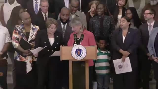 Boston lawmakers celebrate historic liquor license reform to boost equity and community growth