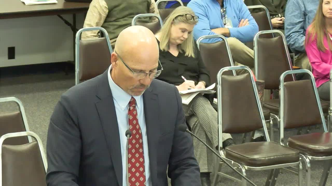 Discrepancy in Teacher Salaries Sparks Controversy Over Administrative Experience Credit