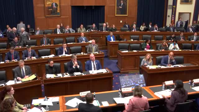 Home Depot warns Congress of port congestion, truck parking shortage and EV truck challenges