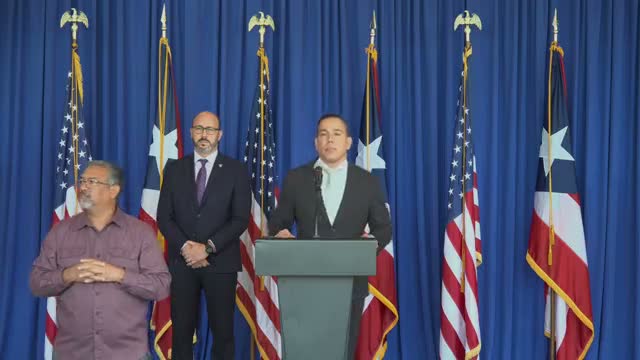 Periodistas preguntan por venta de cartera; banco dice que busca recomprar y proteger prestatarios