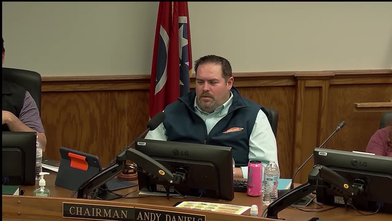 Board holds first reading of proposed norms; members discuss TSBA model and social media