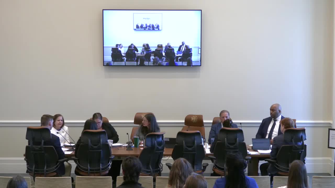 Senate panel advances bill requiring annual VDH report on community health workers