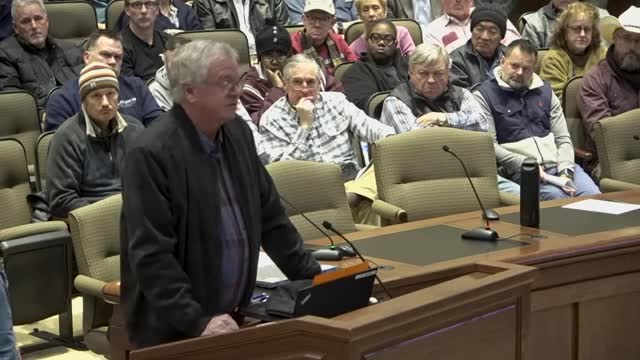 Small business advocates challenge city leaders on economic impact of new regulations