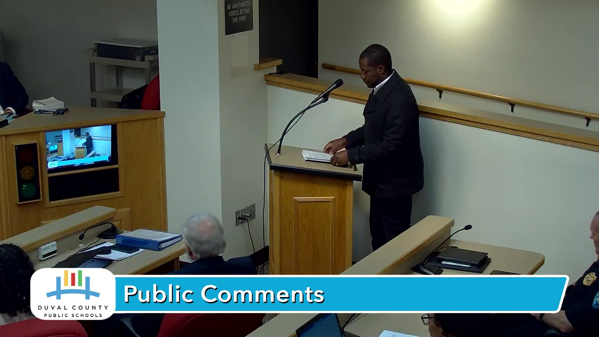 Magnet parents warn proposed end to district transportation would reduce access; offer hub and partnership options